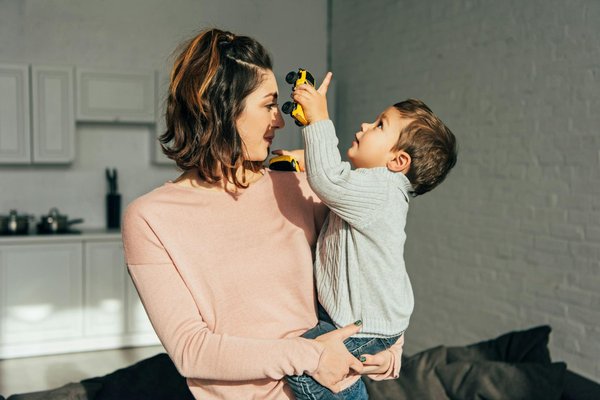 Vêtements pour garçon de seconde main : quelle taille choisir ?